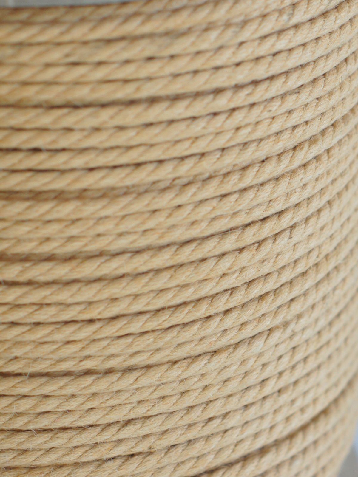 Mitsuki MAXI-ROLL, ~5,8kg, multi-ply loose-lay jute rope for Shibari and Kinbaku applications, untreated, JBO-free